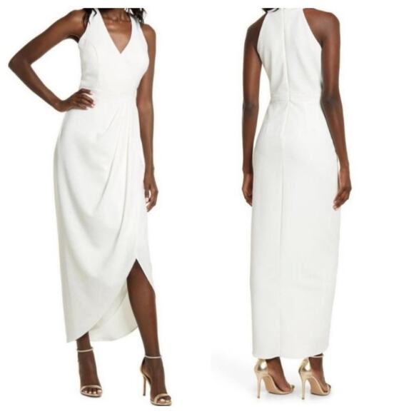 New Xscape Women's Tulip Hem Sleeveless Crepe Gown in Ivory - Picture 1 of 10